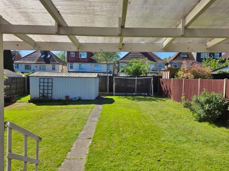 4 bedroom Semi-detached house for sale in Mildred Avenue, Northolt