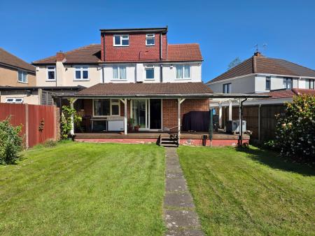 4 bedroom Semi-detached house for sale in Mildred Avenue, Northolt