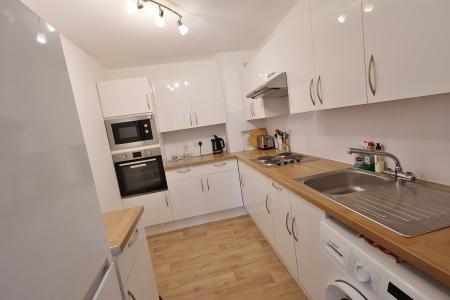 1 bedroom Flat for sale in Regal Court, Bancroft, Hitchin