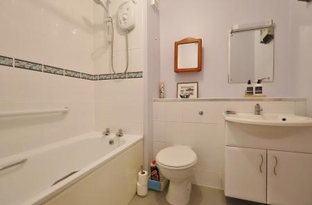 1 bedroom Flat for sale in Regal Court, Bancroft, Hitchin