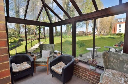 1 bedroom Flat for sale in Regal Court, Bancroft, Hitchin