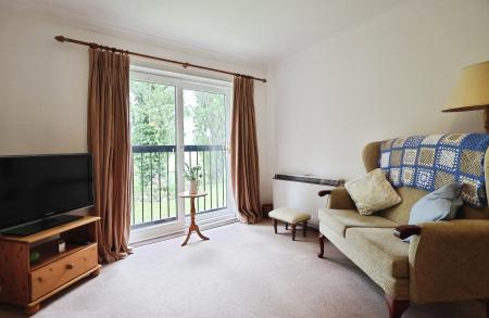 1 bedroom Flat for sale in Regal Court, Bancroft, Hitchin