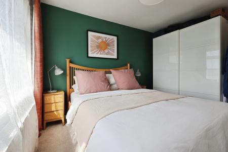 3 bedroom Semi-detached house for sale in Grovelands Avenue, Hitchin
