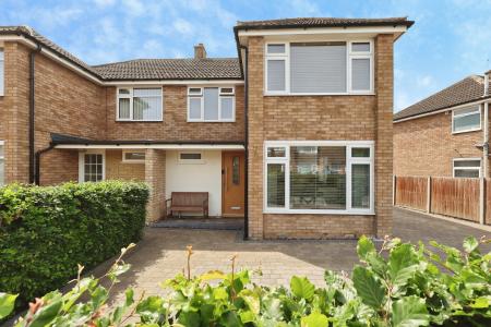 Grovelands Avenue, Hitchin