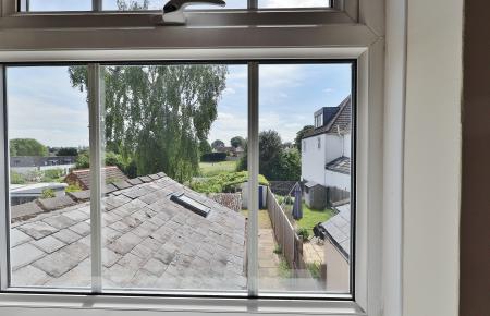 2 bedroom Terraced House for sale in Bedford Street, Hitchin