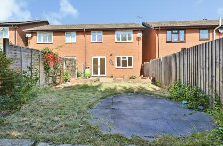 3 bedroom Semi-detached house for sale in Tameton Close, Luton