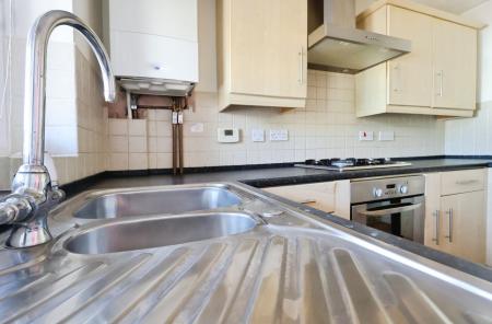 3 bedroom Semi-detached house for sale in Tameton Close, Luton