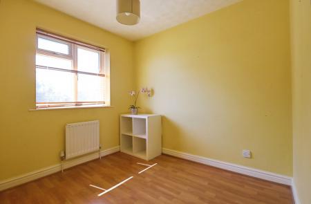 3 bedroom Semi-detached house for sale in Tameton Close, Luton