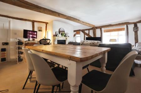 3 bedroom Maisonette for sale in Silver Court, Bancroft, Hitchin