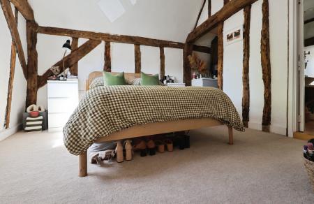 3 bedroom Maisonette for sale in Silver Court, Bancroft, Hitchin