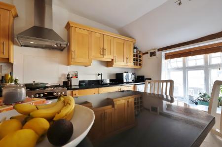 3 bedroom Maisonette for sale in Silver Court, Bancroft, Hitchin