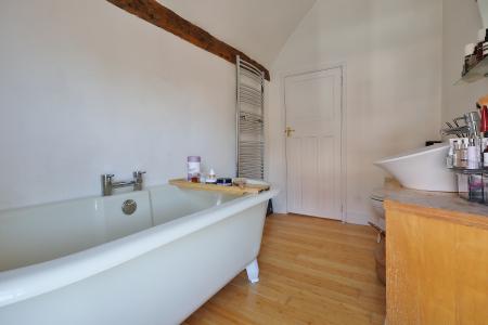 3 bedroom Maisonette for sale in Silver Court, Bancroft, Hitchin
