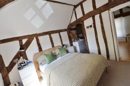 3 bedroom Maisonette for sale in Silver Court, Bancroft, Hitchin