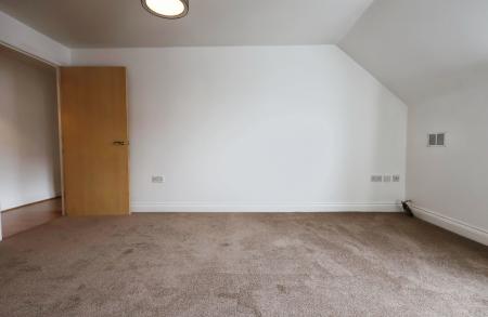 2 bedroom Flat for sale in Sanders Place, Walsworth Road, Hitchin