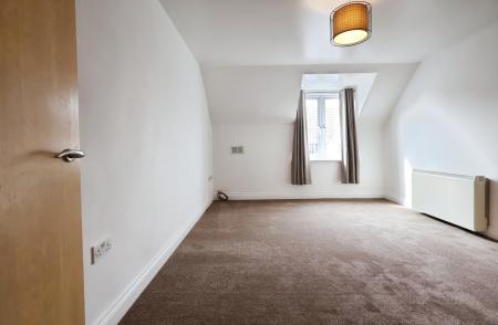 2 bedroom Flat for sale in Sanders Place, Walsworth Road, Hitchin