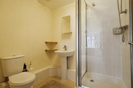 2 bedroom Flat for sale in Sanders Place, Walsworth Road, Hitchin
