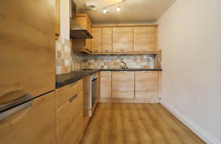 2 bedroom Flat for sale in Sanders Place, Walsworth Road, Hitchin