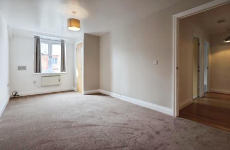 2 bedroom Flat for sale in Sanders Place, Walsworth Road, Hitchin