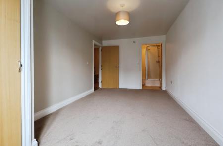 2 bedroom Flat for sale in Sanders Place, Walsworth Road, Hitchin