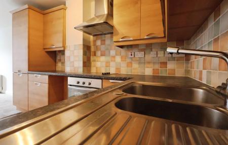 2 bedroom Flat for sale in Sanders Place, Walsworth Road, Hitchin