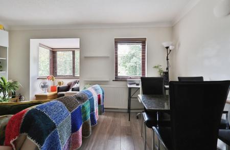2 bedroom Flat for sale in Westbrook Court, Stevenage Road, Hitchin