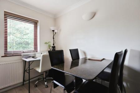 2 bedroom Flat for sale in Westbrook Court, Stevenage Road, Hitchin