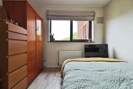 2 bedroom Flat for sale in Westbrook Court, Stevenage Road, Hitchin