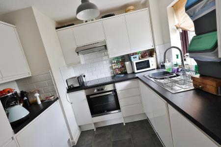 2 bedroom Flat for sale in Westbrook Court, Stevenage Road, Hitchin