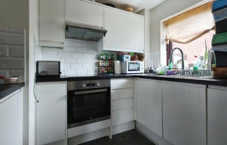 2 bedroom Flat for sale in Westbrook Court, Stevenage Road, Hitchin