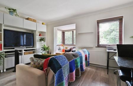 2 bedroom Flat for sale in Westbrook Court, Stevenage Road, Hitchin