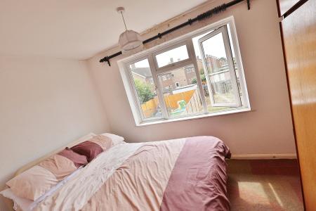 3 bedroom Terraced House for sale in Westmill Road, Hitchin
