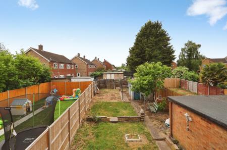 3 bedroom Terraced House for sale in Westmill Road, Hitchin