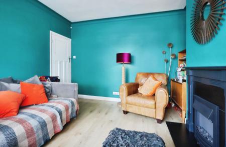 4 bedroom Semi-detached house for sale in Cambridge Road, Hitchin