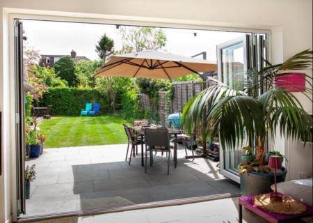 4 bedroom Semi-detached house for sale in Cambridge Road, Hitchin