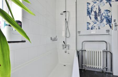 4 bedroom Semi-detached house for sale in Cambridge Road, Hitchin