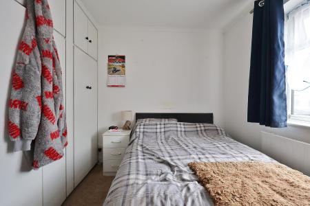 2 bedroom Bungalow for sale in Ninesprings Way, Hitchin