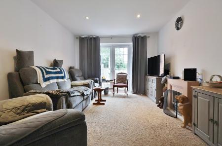 2 bedroom Bungalow for sale in Ninesprings Way, Hitchin