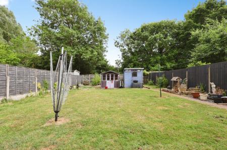2 bedroom Bungalow for sale in Ninesprings Way, Hitchin