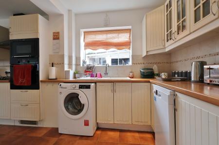 2 bedroom Bungalow for sale in Ninesprings Way, Hitchin