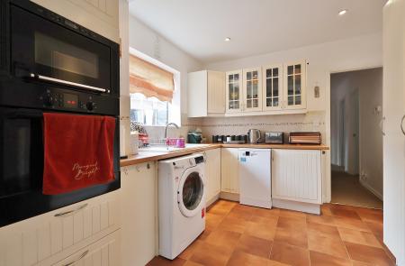 2 bedroom Bungalow for sale in Ninesprings Way, Hitchin