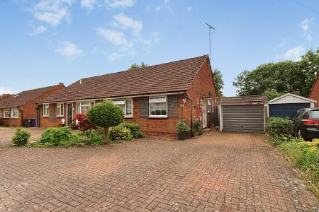 2 bedroom Bungalow for sale in Ninesprings Way, Hitchin