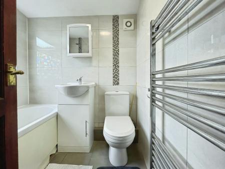 1 bedroom Maisonette to let in Nightingale Road, Hitchin, SG5