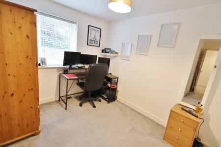 2 bedroom Flat for sale in Sharps Court, Cooks Way, Hitchin