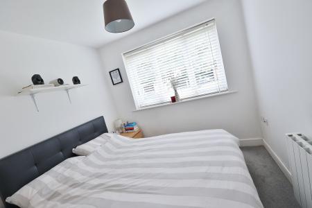 2 bedroom Flat for sale in Sharps Court, Cooks Way, Hitchin