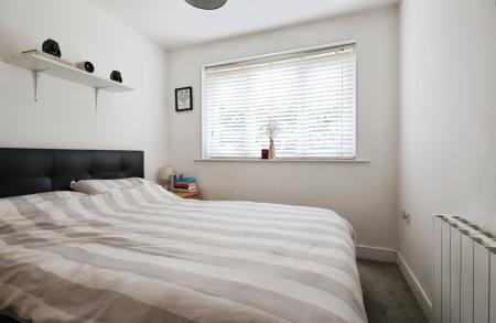 2 bedroom Flat for sale in Sharps Court, Cooks Way, Hitchin