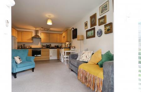2 bedroom Flat for sale in Sharps Court, Cooks Way, Hitchin