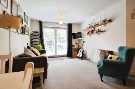 2 bedroom Flat for sale in Sharps Court, Cooks Way, Hitchin