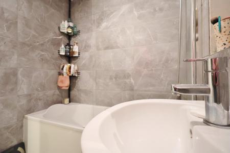 2 bedroom Flat for sale in Sharps Court, Cooks Way, Hitchin