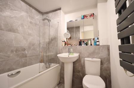 2 bedroom Flat for sale in Sharps Court, Cooks Way, Hitchin
