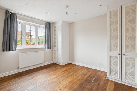 5 bedroom Detached house to let in Wedgewood Road, Hitchin, SG4
